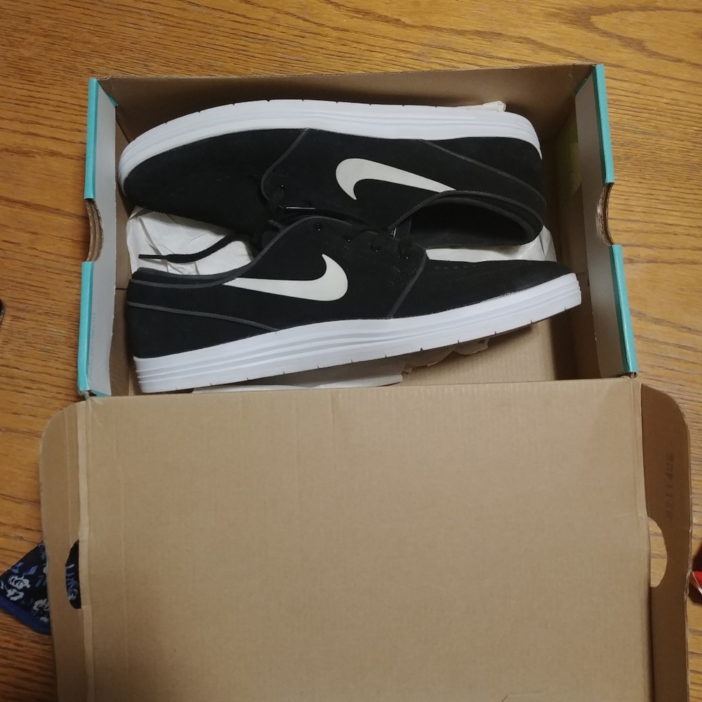 Nike SB Janoski Lunarlon Shoes Brand New